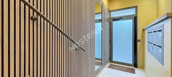 Edificio de 8 dormitorios en Tours, France No. 216955 2