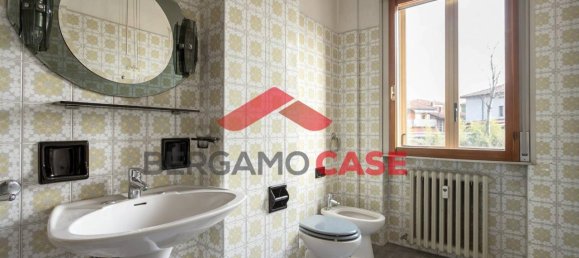 2 rooms Apartment in Curno, Italy No. 37471 8