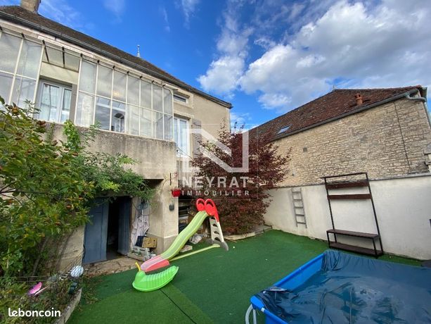 3 bedrooms House in Demigny, France No. 312855