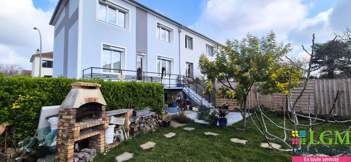 3 bedrooms House in Creteil, France No. 336415