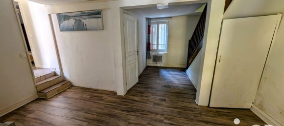 Casa de 5 dormitorios en Domont, France No. 285423 2