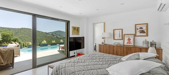 4 bedrooms Villa in La Londe-les-Maures, France No. 303947 8