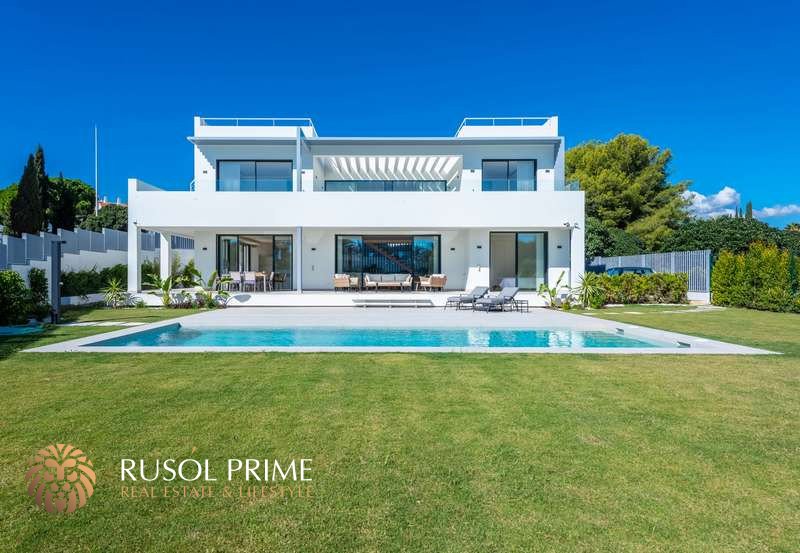 Вилла с 6 спальнями в Марбелья, Испания № 5740