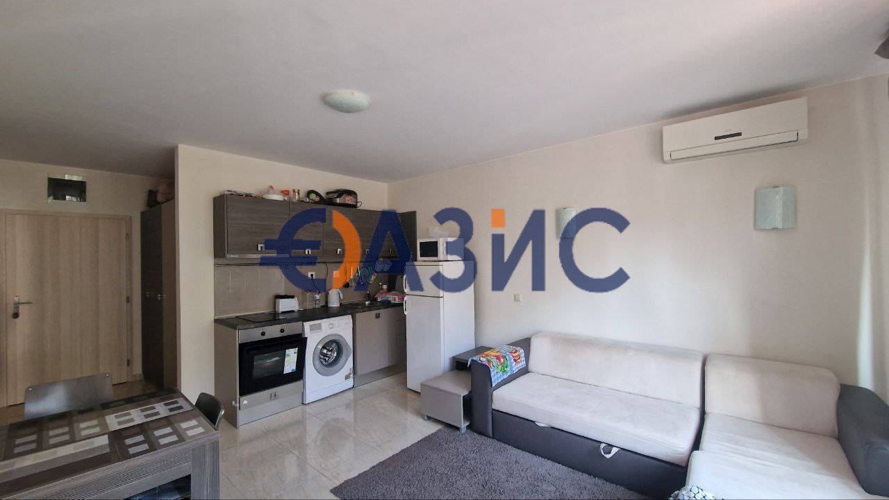 1 bedroom Apartment in Sveti Vlas, Bulgaria No. 555