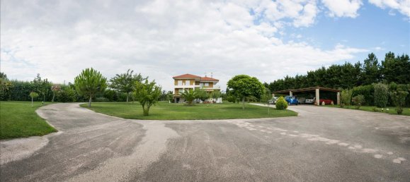 7 bedrooms Villa in Epanomi, Greece No. 6655 2