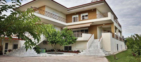 7 bedrooms Villa in Epanomi, Greece No. 6655 9