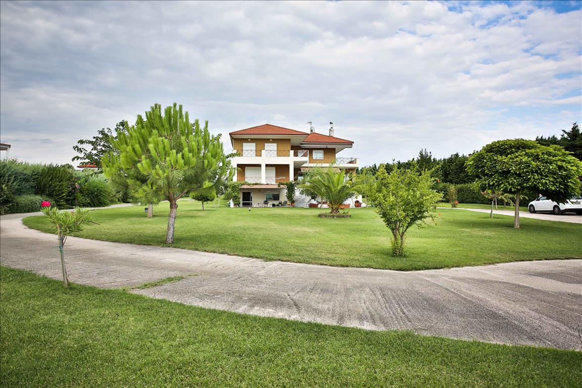7 bedrooms Villa in Epanomi, Greece No. 6655