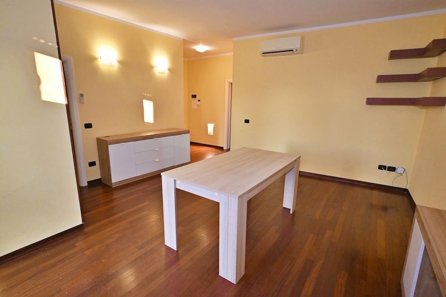 3 غرف نوم شقة في Modena, Italy رقم 353654