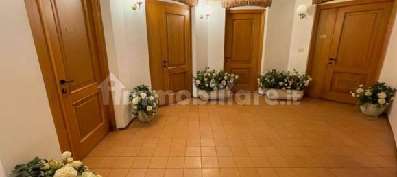 Escritório de 5 divisões em Tortona, Italy N.º 68142 11