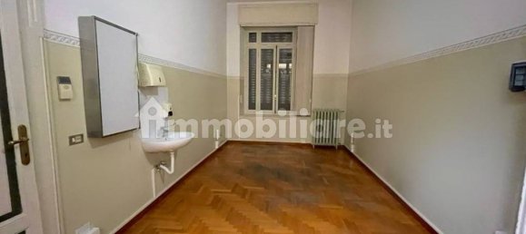 Escritório de 5 divisões em Tortona, Italy N.º 68142 7