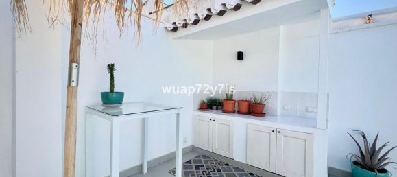 2 bedrooms Villa in Estepona, Spain No. 186077 15