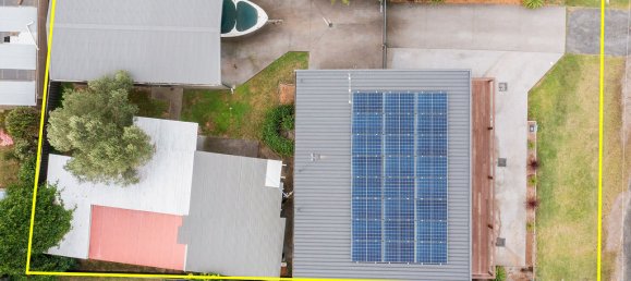 4 bedrooms House in Sussex Inlet, Australia No. 722 9