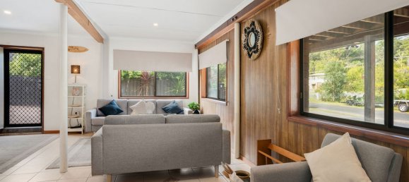 4 bedrooms House in Sussex Inlet, Australia No. 722 13