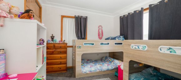 4 bedrooms House in Sussex Inlet, Australia No. 722 18