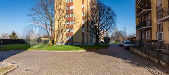 3 rooms Apartment in Milan, Italy No. 248134 22