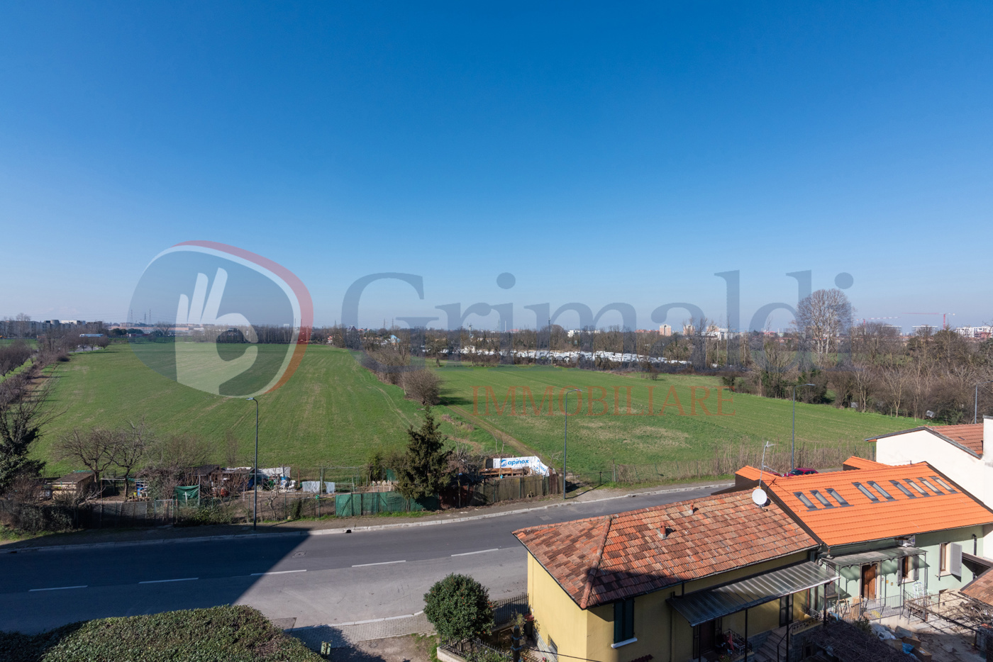 3 rooms Apartment in Milan, Italy No. 248134