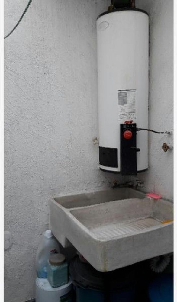 Casa de 3 dormitorios en Guadalajara, Mexico No. 171410