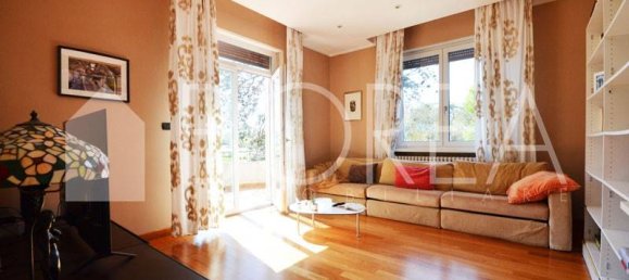 3 غرف نوم فيلا في Trieste, Italy رقم 295796 11