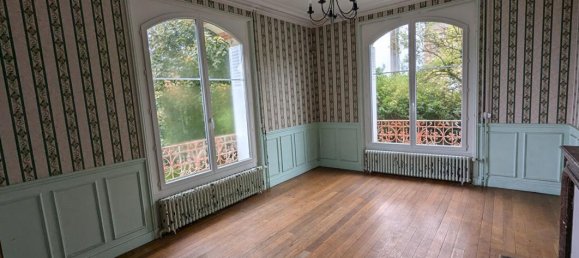 6 bedrooms House in La Loupe, France No. 228829 4