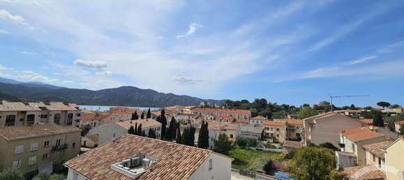 2 bedrooms Duplex in Saint-Florent, France No. 73833 2