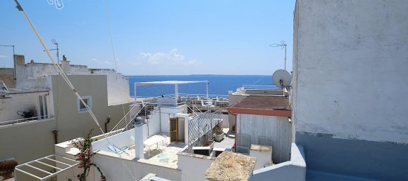 5 rooms House in Gallipoli, Italy No. 228193 5