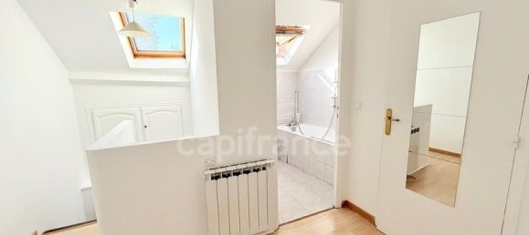 Квартира с 2 спальнями в Понтуаз, Франция № 291273 3