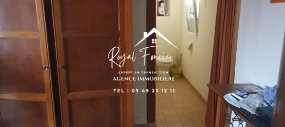 Casa de 3 dormitorios en Saint-Flovier, France No. 89731 9