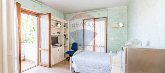 Квартира с 7 комнатами в Пескара, Италия № 130057 7