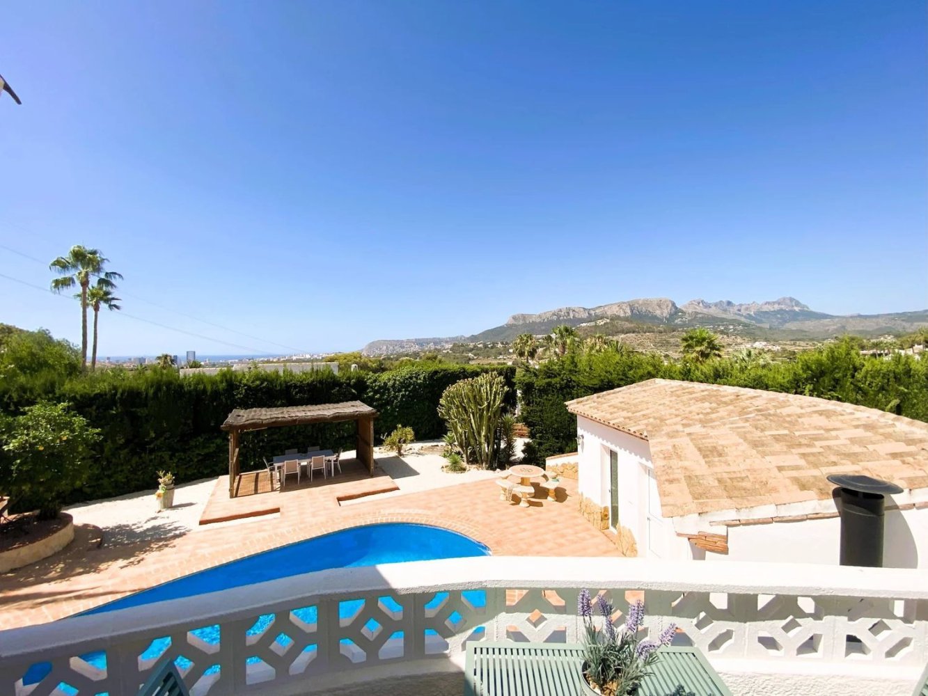 6 bedrooms Villa in Calpe, Spain No. 209368