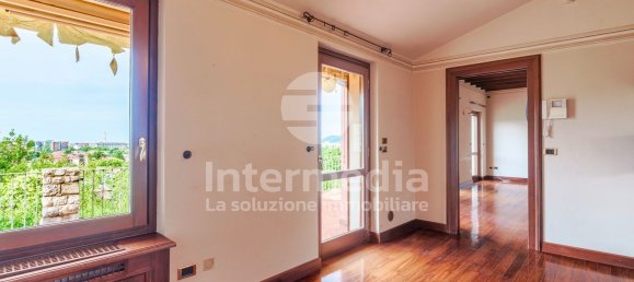 10 bedrooms Villa in Brescia, Italy No. 365376 16