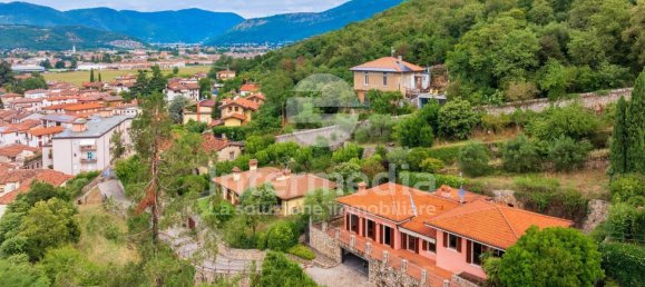 10 bedrooms Villa in Brescia, Italy No. 365376 9