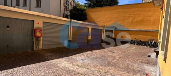 2 bedrooms Apartment in Milan, Italy No. 371041 10