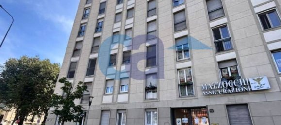 2 bedrooms Apartment in Milan, Italy No. 371041 2