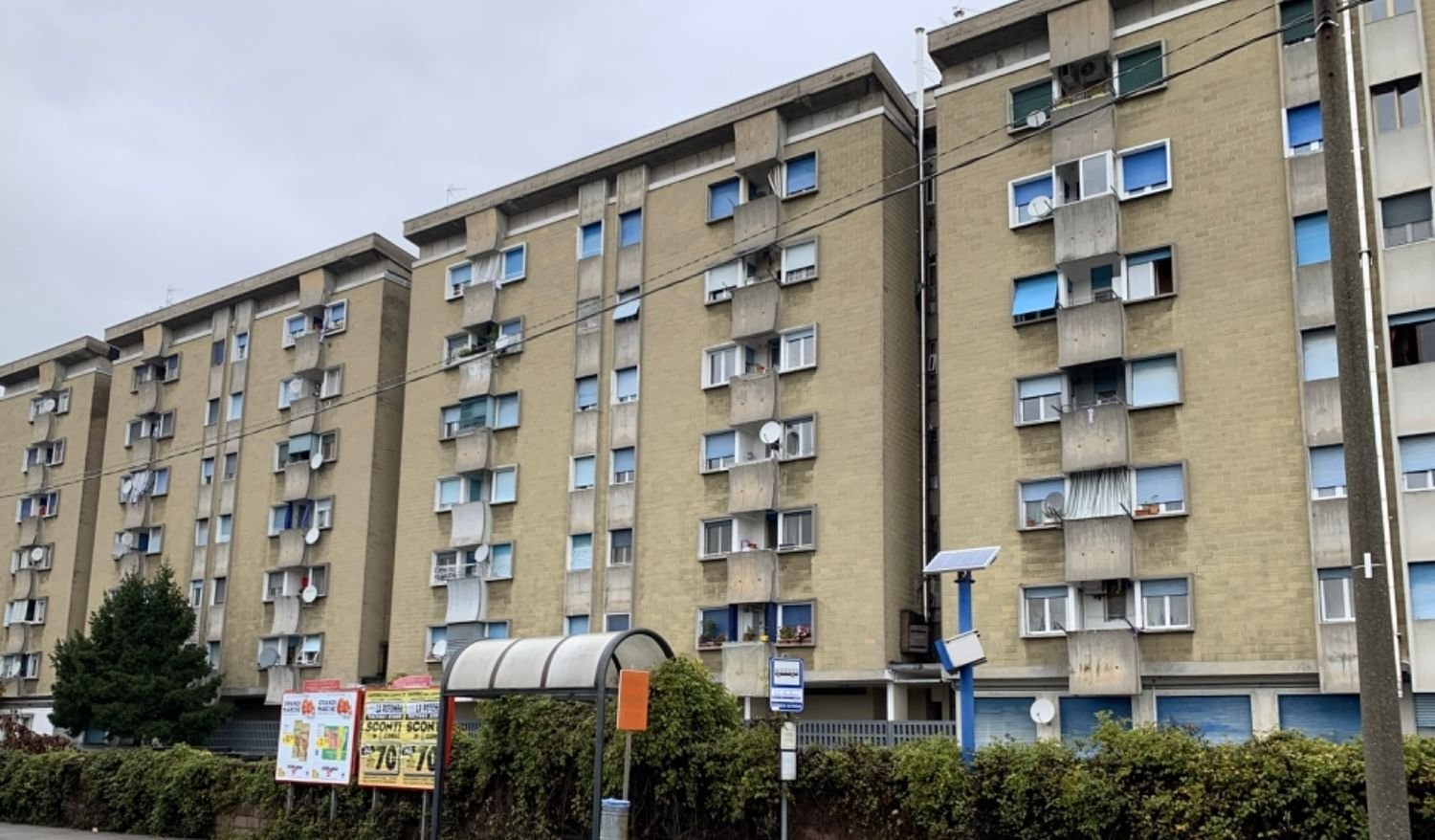 4-salle Appartement à Solaro, Italy No. 61029