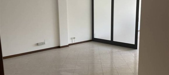 4-Zimmer Büro in Cascina, Italy, Nr. 206792 2