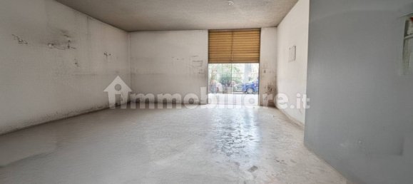 57m² Garage in Arezzo, Italy No. 331211 7