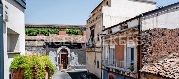  بناية في Catania, Italy 144متر مربع رقم 52197 12