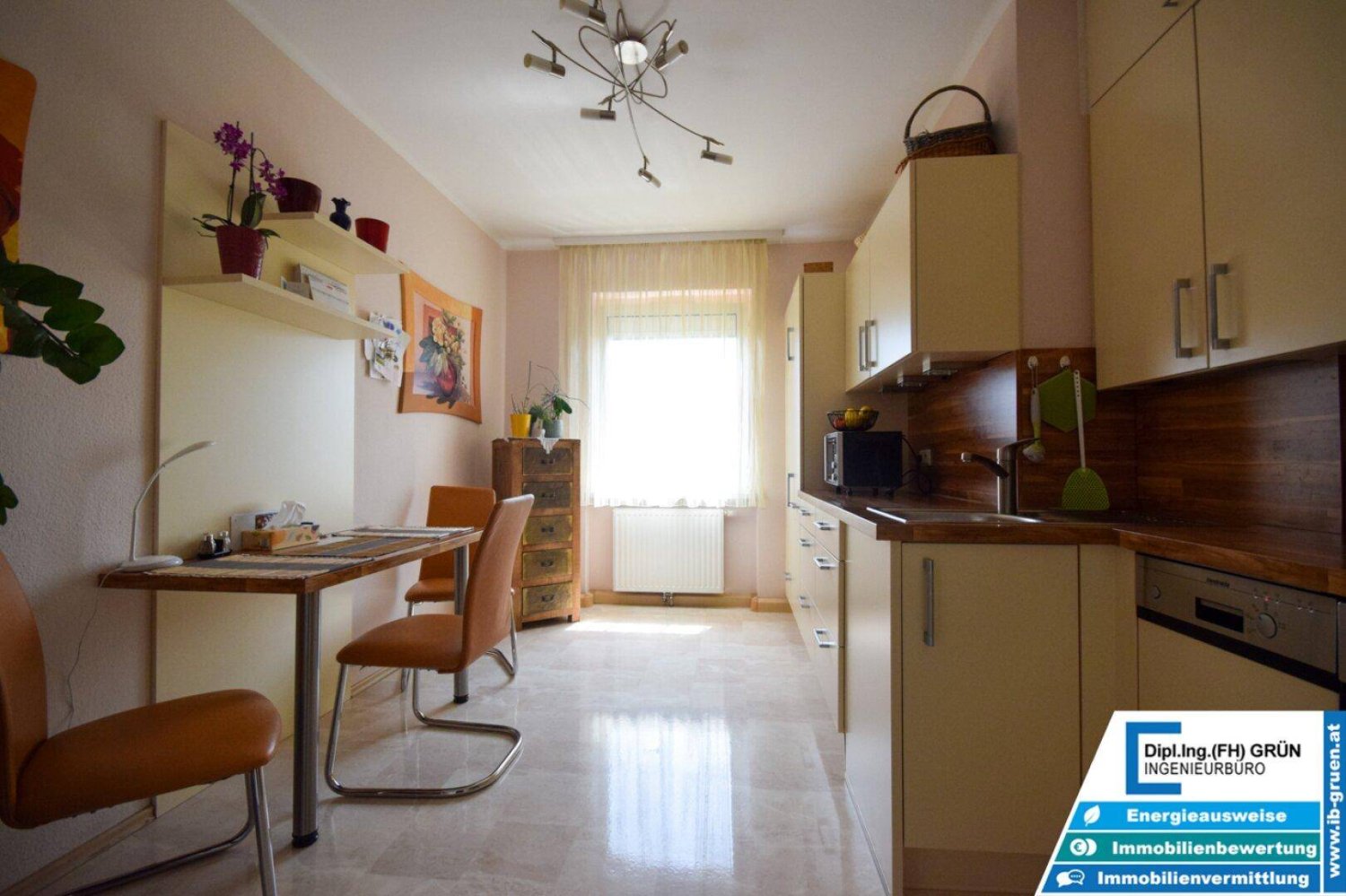 2غرفة شقة في Linz, Austria رقم 187332