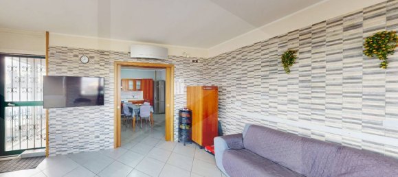 3-Zimmer Wohnung in Mariglianella, Italy, Nr. 23110 2