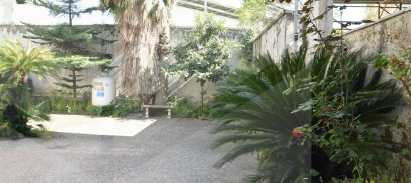 5 rooms Building in Frattamaggiore, Italy No. 24067 11