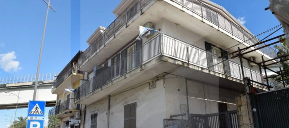 5 rooms Building in Frattamaggiore, Italy No. 24067 7