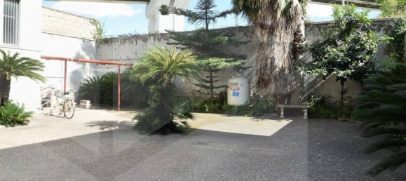 5 rooms Building in Frattamaggiore, Italy No. 24067 12