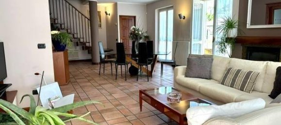 Villa de 4 dormitorios en Meina, Italy No. 272816 6