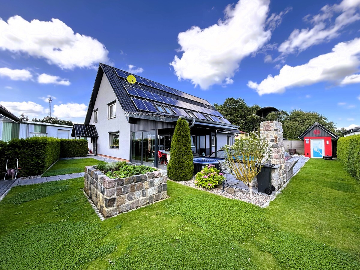 10 bedrooms Townhouse in Halle, Germany No. 259526