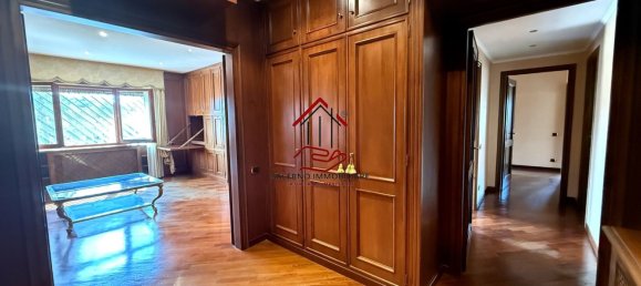 5 rooms Penthouse in Rome, Italy No. 261480 4