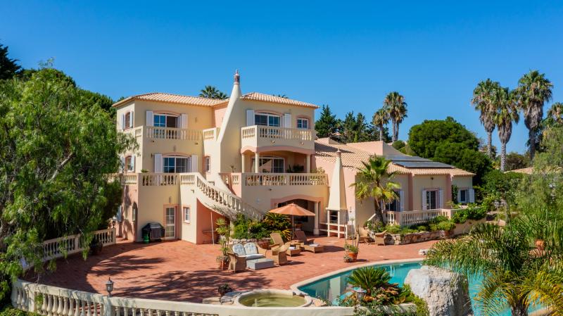 5 bedrooms Villa in Lagos, Portugal No. 225854