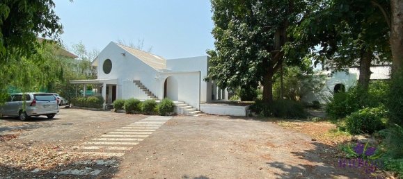  Commercial property in Chiang Mai, Thailand No. 27191 2