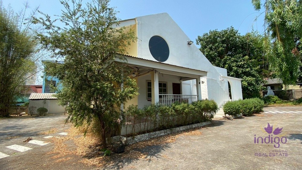  Commercial property in Chiang Mai, Thailand No. 27191