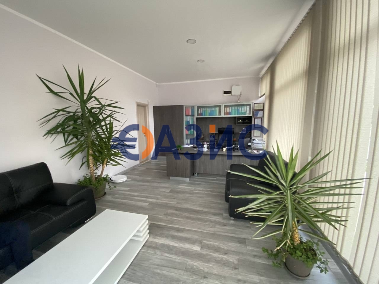 Tienda de 1 habitación en Nesebar, Bulgaria No. 367