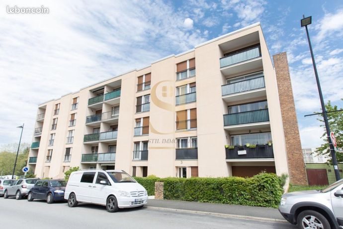 4 bedrooms Apartment in Epinay-sous-Senart, France No. 279149